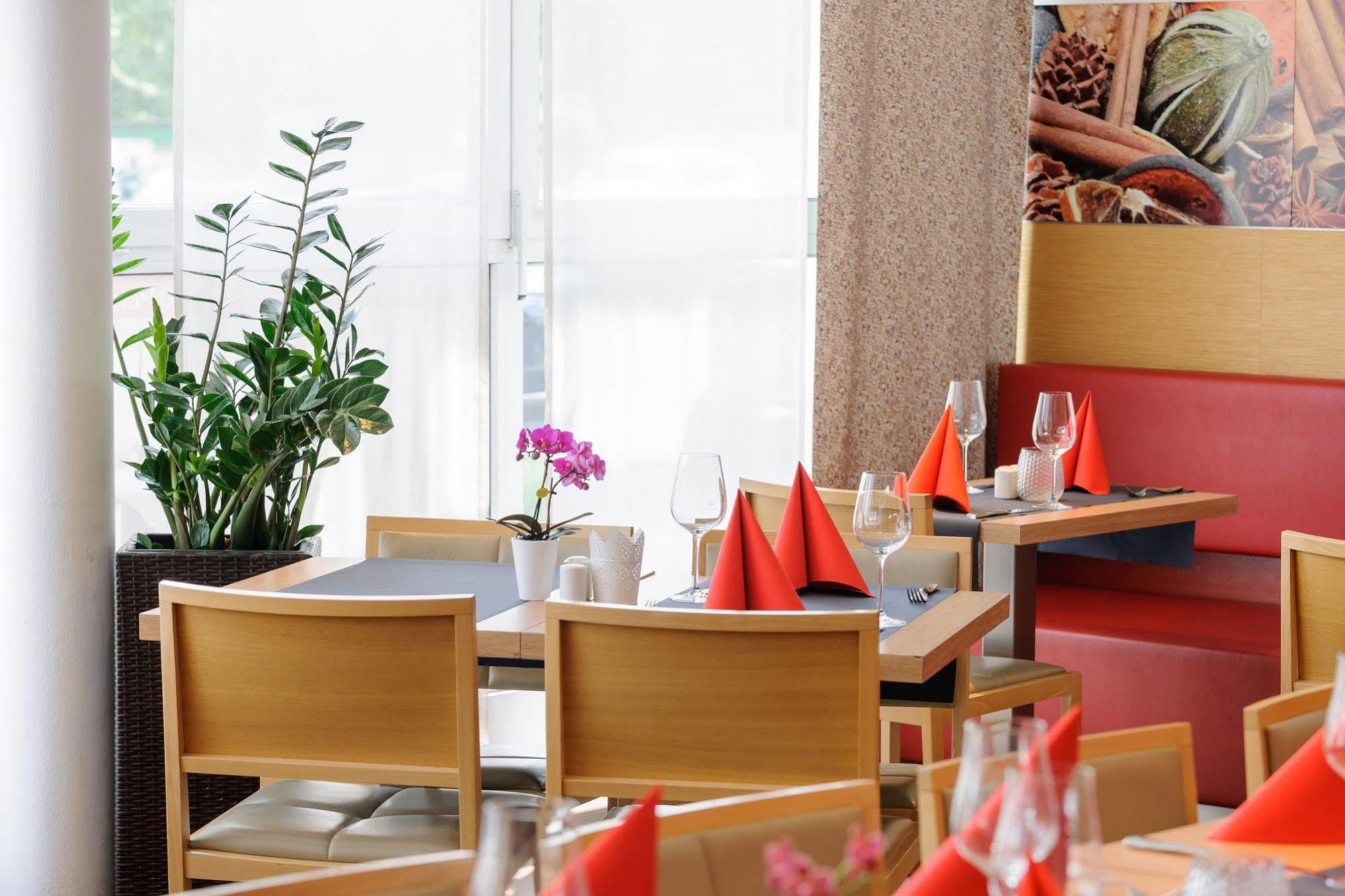 ibis München City Nord Exterior foto
